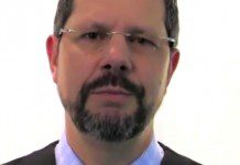 Pros and Cons of Global Outsourcing Pros and Cons of Global Outsourcing